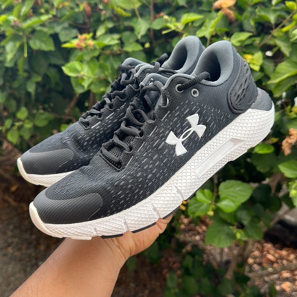 Under Armour Womens Charged Rogue 2 Black Running Shoes - Picture 3 of 7